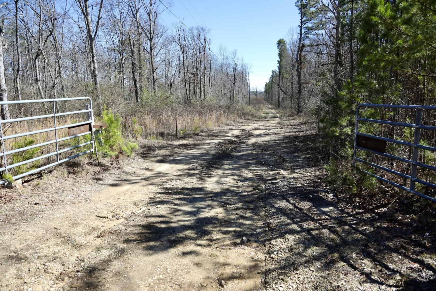 20 Acres with Power, Well, Septic, and Creek Frontage Flat Rock, AL