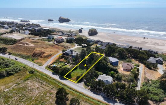 Half Acre Lot with Stunning Ocean Views and Beach Access – Bandon, OR